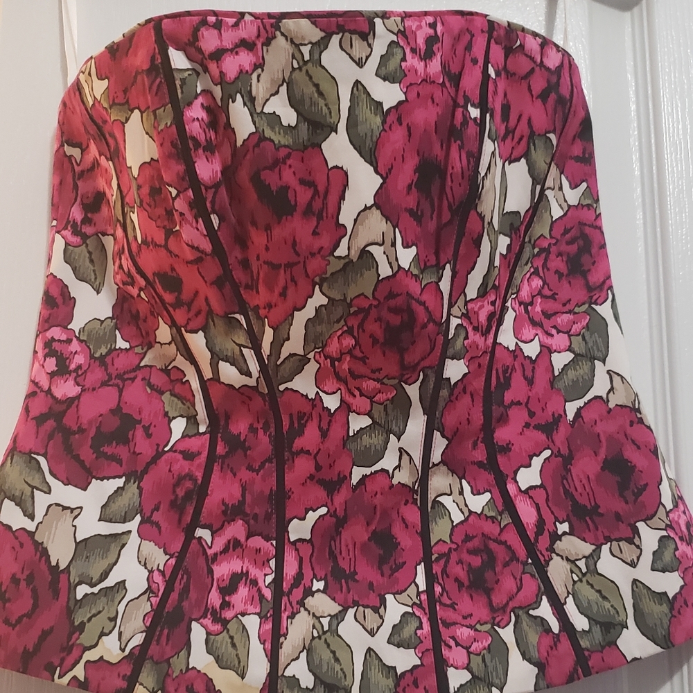 Corset Roses